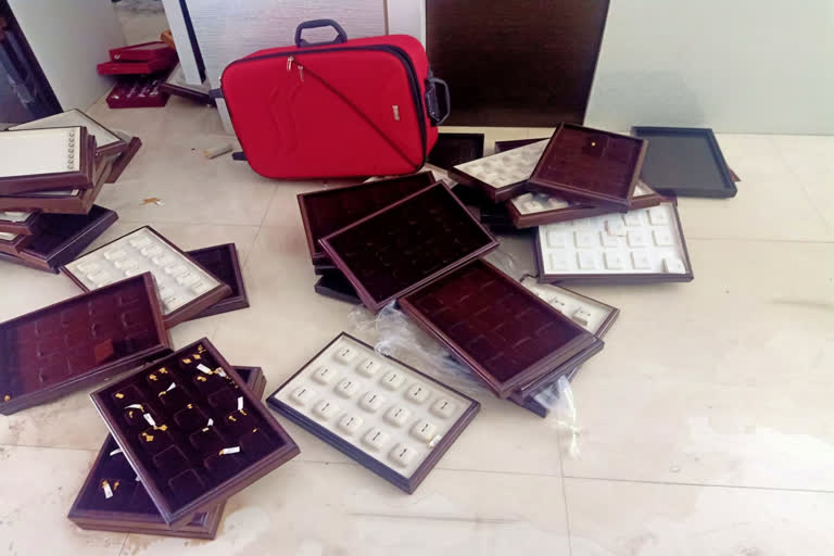 Miscreants decamp with 9 Kg Gold, Diamond worth Rs 20L in Chennai