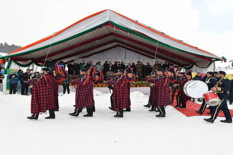 Khelo India will boost tourism in Jammu and Kashmir says Anurag Thakur  Khelo India third edition  Khelo India  Khelo India starts on Jammu and Kashmir  Jammu and Kashmir  Gulmarg  ഖേലോ ഇന്ത്യ വിന്‍റർ ഗെയിംസിന്‍റെ മൂന്നാം പതിപ്പ്  ഖേലോ ഇന്ത്യ  ജമ്മു കശ്‌മീരില്‍ തുടക്കമായി  ഖേലോ ഇന്ത്യ വിന്‍റർ ഗെയിംസ്  ശ്രീനഗര്‍  പ്രസിദ്ധ വിനോദസഞ്ചാര കേന്ദ്രങ്ങള്‍  കേന്ദ്ര കായിക മന്ത്രി  അനുരാഗ് താക്കൂർ  ജമ്മു കശ്‌മീര്‍  ദേശീയ അന്തർദേശീയ മത്സരങ്ങള്‍  താരങ്ങള്‍ മാറ്റുരയ്‌ക്കുന്ന ഖേലോ ഇന്ത്യ