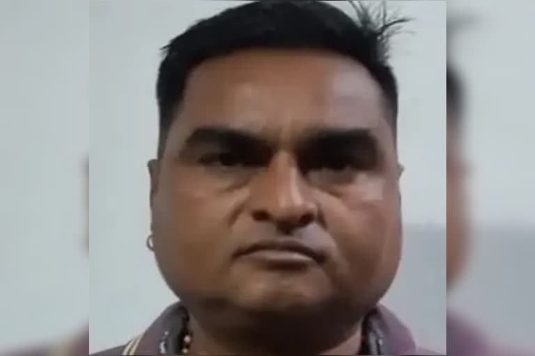 khursipar-father-attacks-daughters-and-wife-with-sword-in-bhilai-