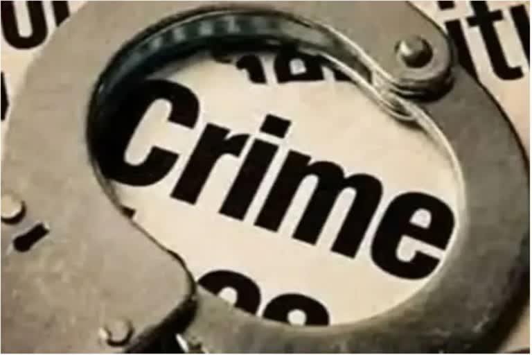 Khursipar Father attacks daughters  Father kills daughter with sword in Bhilai  Bhilai news  Bhilai crime news  Father killed daughter in Bhilai  khursipar murder  khursipar murder news  Father kills daughter  Bhilai news  Bhilai Father kills daughter  മകളെ അച്ഛന്‍ കൊലപ്പെടുത്തി  ആക്രമണത്തിന്  ദുര്‍ഗ്  ക്രൈം വാര്‍ത്തകള്‍  ദുരഭിമാനക്കൊല  ഛത്തീസ്‌ഗഡ് വാര്‍ത്തകള്‍