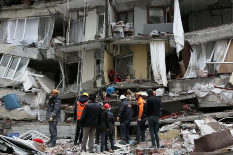 Death toll from earthquake in Turkey and Syria exceeds 25000