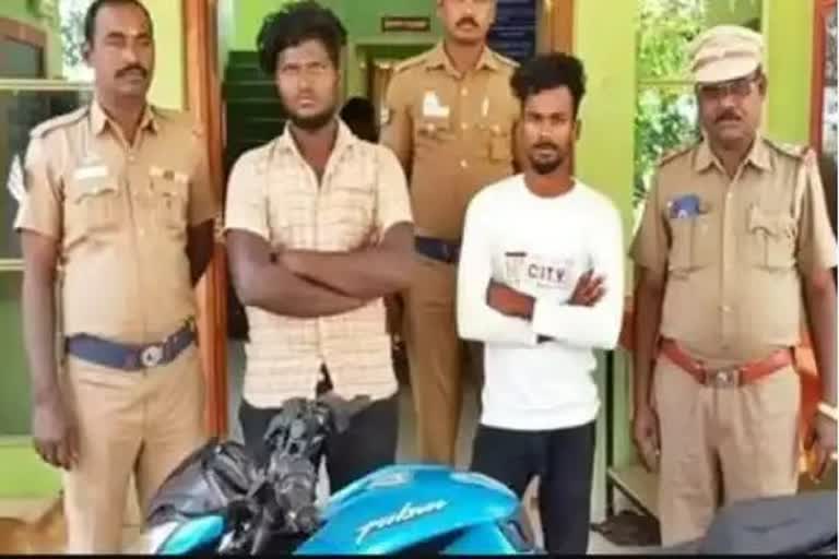 ஆட்டை களவாடிய இருவர் கைது