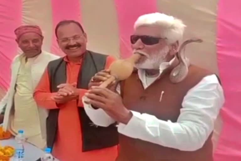 bjp mla rang bean in bjp vikas yatra teonthar