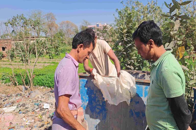 जमुई में कुड़ेदान से नवजात का शव बरामद