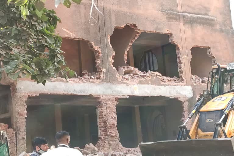 DDA bulldozers in action for fifth day in Mehrauli