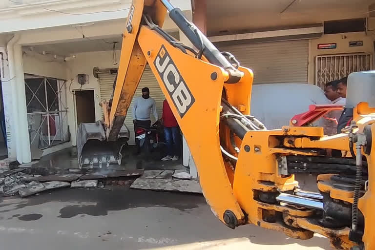 ujjain bulldozers run on meat mutton shops