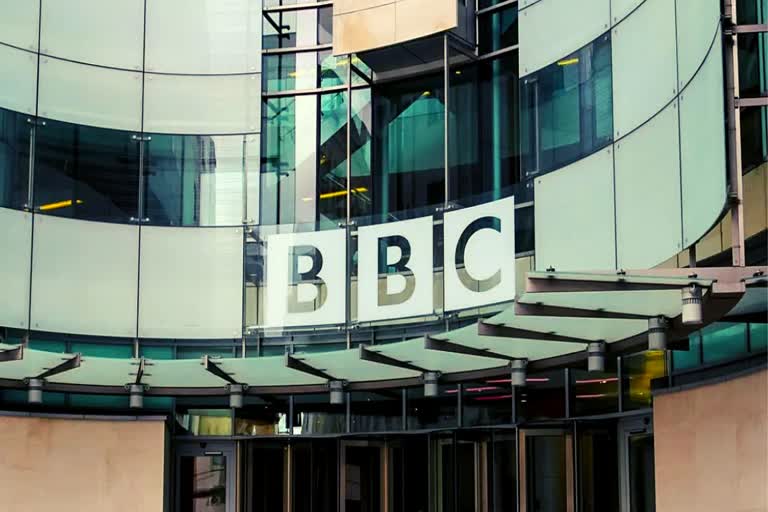 BBCની દિલ્હી અને મુંબઈ ઓફિસ પર દરોડા
