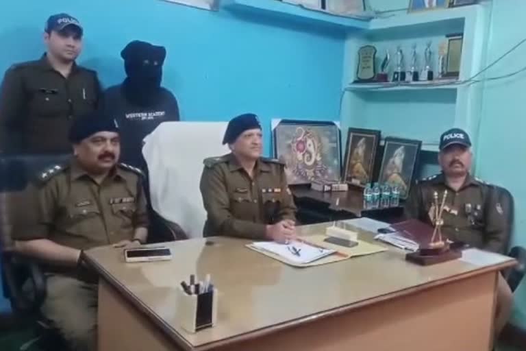 Sitarganj Police Arrests Absconding Accused