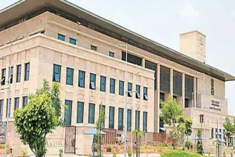 HIGH COURT ON GOVT EMPLOYEES PETITION