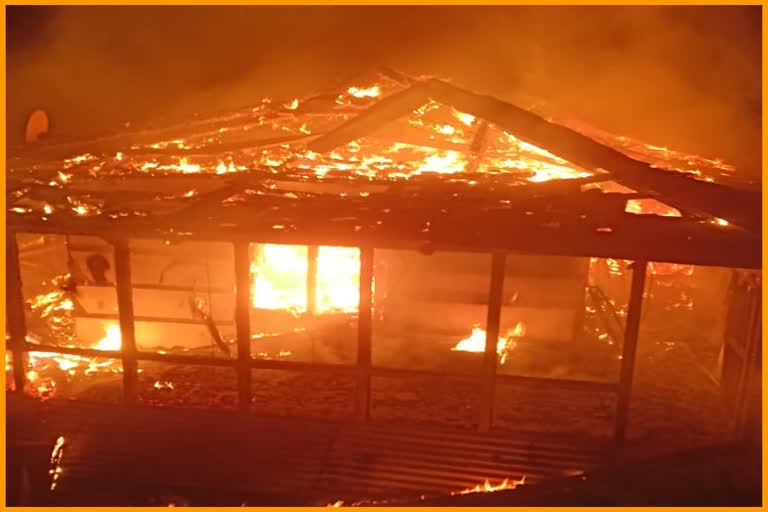 Fire in Resort in Ghiyagi