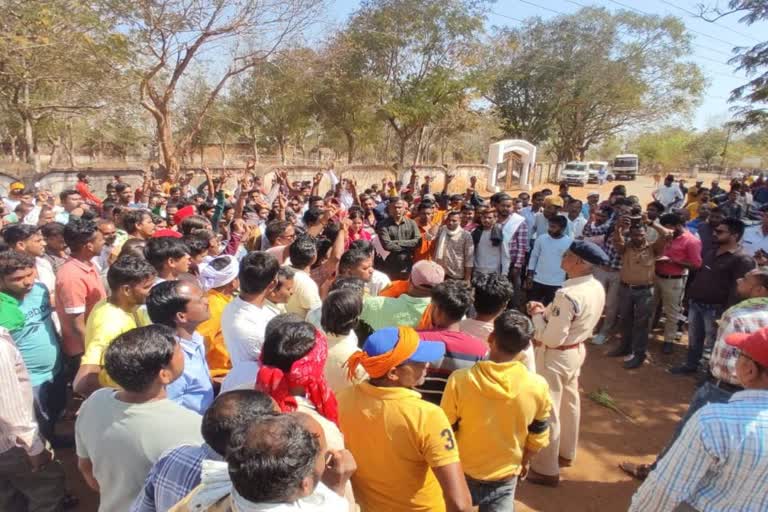 auto rickshaw union strike in dhamtari