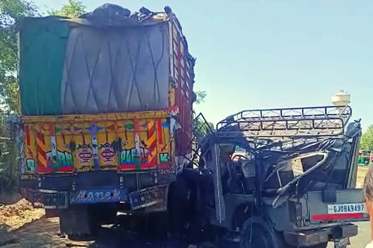 Gujarat: Six killed, eight injured as jeep hits truck