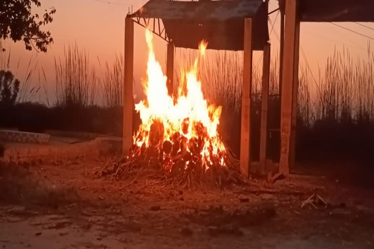 Nikki Yadav last rites in Jhajjar