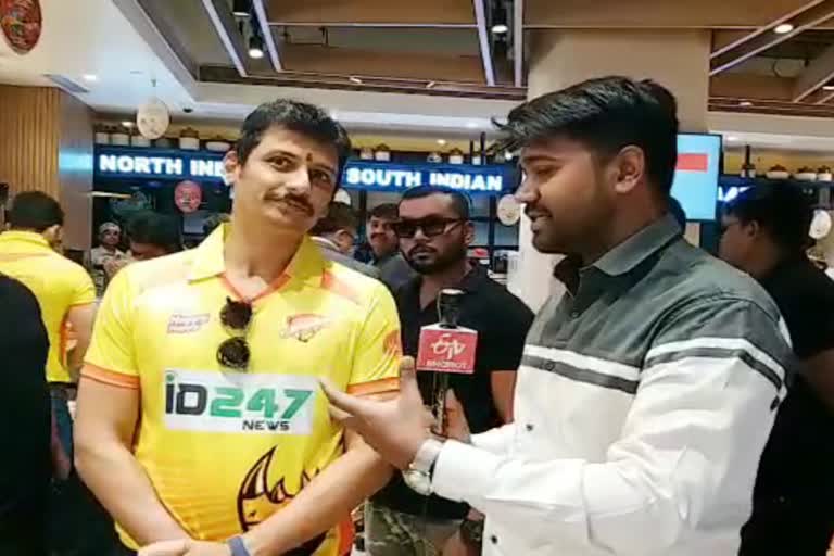 Tamil film star Jeeva reached Raipur