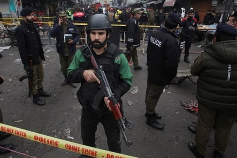 Pakistani police form 5-member committee to probe Karachi attack