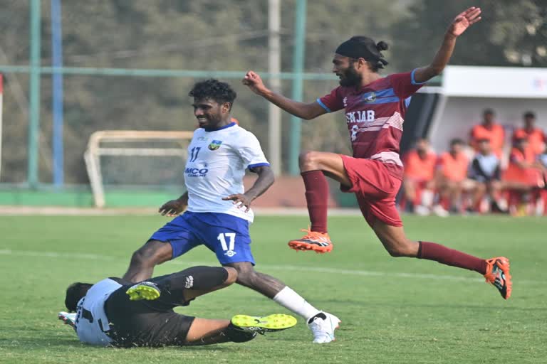 സന്തോഷ്‌ ട്രോഫി ഫുട്‌ബോൾ  സന്തോഷ്‌ ട്രോഫിയിൽ കേരളം പുറത്ത്  പഞ്ചാബിനോട് തോറ്റ് കേരളം  പഞ്ചാബിനോട് സമനില വഴങ്ങി കേരളം  വിശാഖ് മോഹനൻ  Santosh Trophy Football  Kerala out in Santosh Trophy  Kerala out in Santosh Trophy football  Santosh Trophy football kerala vs Punjab  Kerala was eliminated in Santosh Trophy football  സന്തോഷ്‌ ട്രോഫിയിൽ സെമി കാണാതെ കേരളം പുറത്ത്  പഞ്ചാബ്  കേരളം