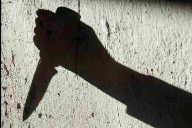 youth killed courier boy for iPhone in karnataka