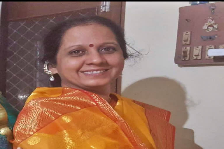 College principal set ablaze by her ex-student in Indore, Madhya Pradesh