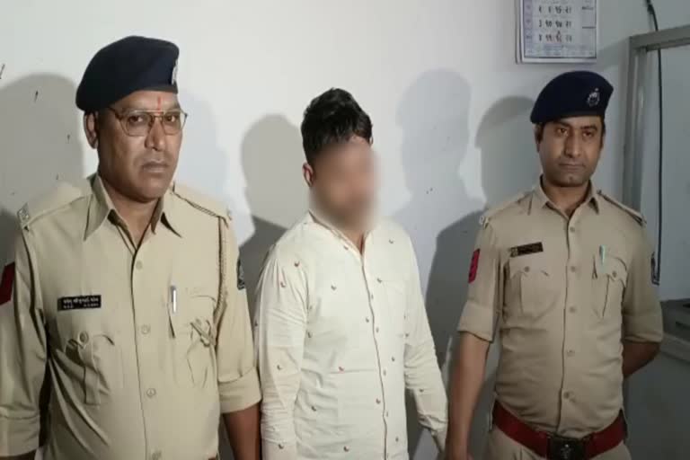 Surat Crime : મામાના દીકરાએ બે સગી બહેનો પર દુષ્કર્મ ગુજાર્યું, 10 લાખની ખંડણી માગી, આરોપીની ધરપકડ