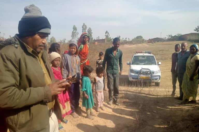 new born child thrown in shahdol