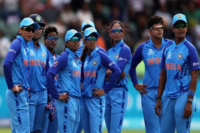 Harmanpreet Kaur and Pooja Vastrakar out of team