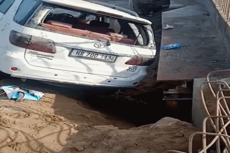 Road accident in Fatehabad