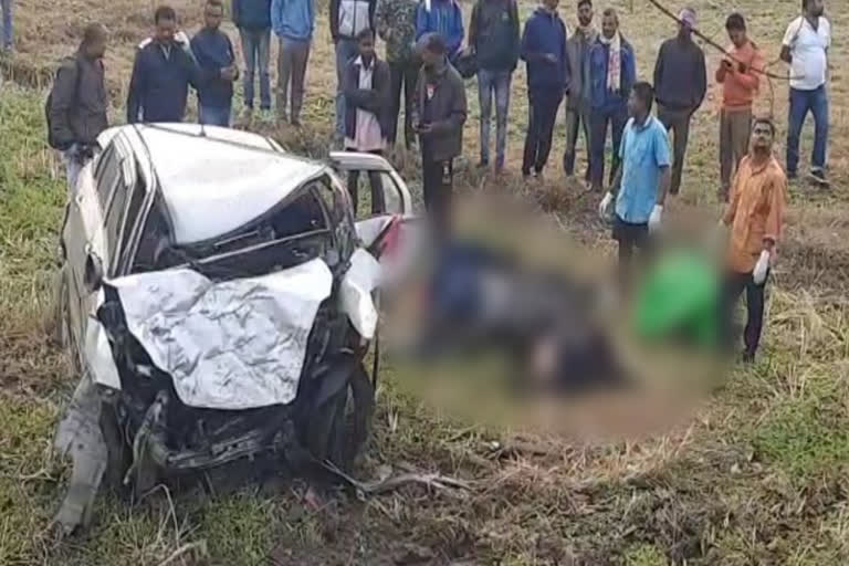 5 killed as car rams into tree in Assam