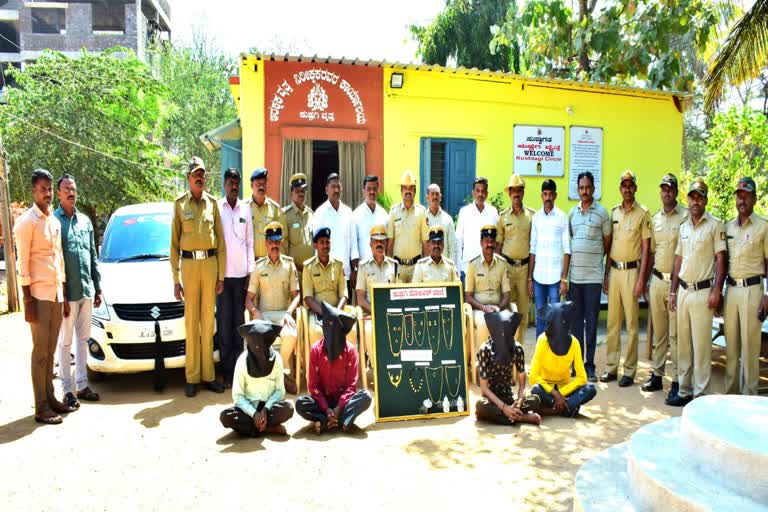 ನಾಲ್ವರು ಆರೋಪಿಗಳನ್ನು ಬಂಧಿಸಿದ ಪೊಲೀಸರು