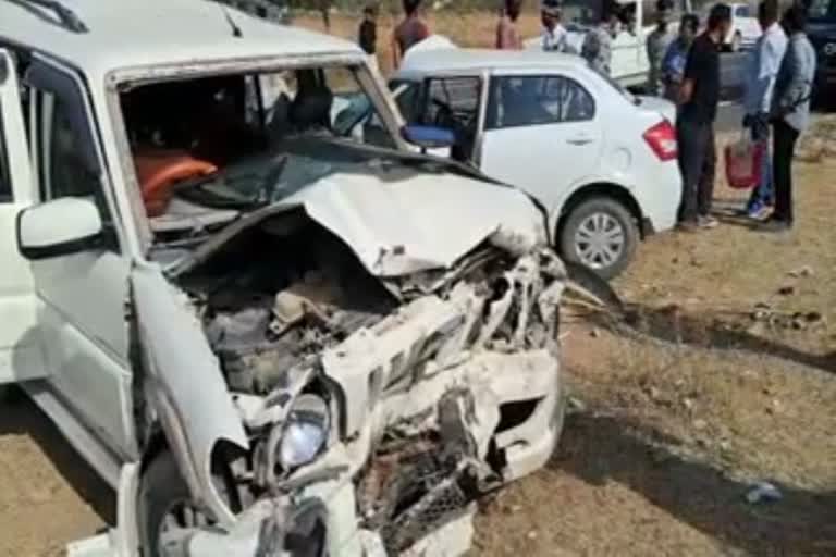 Collision between Scorpio and car,  Collision between Scorpio and car in Nagaur