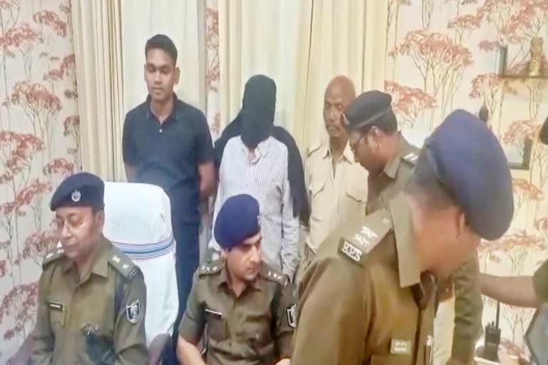 पटना पुलिस ने दस लाख लूट मामले का किया खुलासा