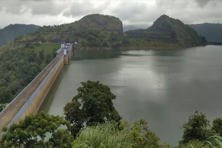 power generation in crisis  Water shortage in Idukki Dam  Idukki Dam  Idukki Dam Water shortage  Moolamattam power house  ഇടുക്കി അണക്കെട്ടില്‍ വെള്ളമില്ല  വൈദ്യുതി ഉത്‌പാദനം  വൈദ്യുതി  ഇടുക്കി അണക്കെട്ടിലെ ജലനിരപ്പ്