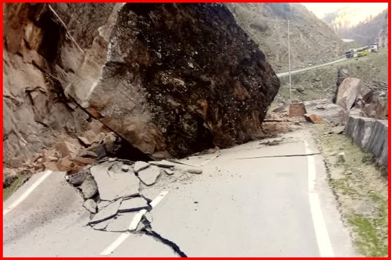 Landslide on Gangotri National Highway