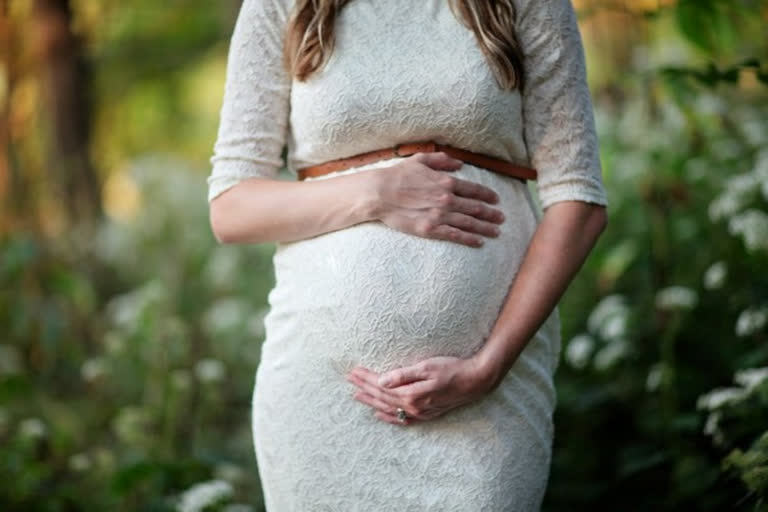 Loneliness leads to risk of mental health issues during pregnancy: Study