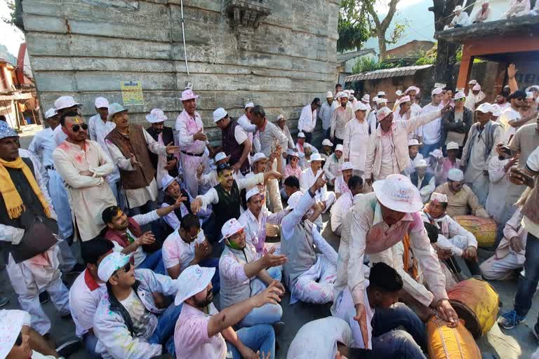 Holi of Baba Bagnath Temple