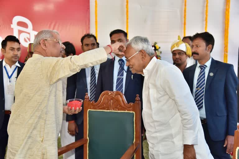 Governor Rajendra Vishwanath Arleka