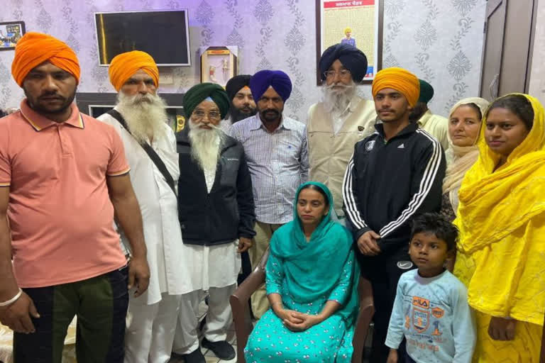 MP Simranjit maan came to congratulate Barnala player Arshdeep