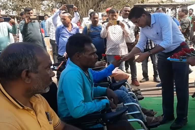 distribute wheelchairs to disabled beneficiaries in keonjhar