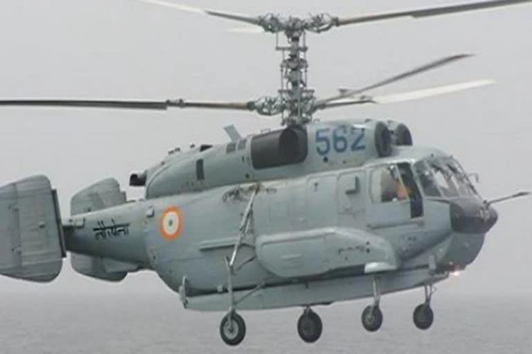Navy helicopter emergency landing in Mumbai three personnel rescued
