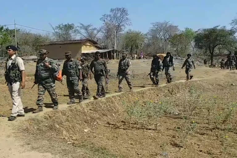 Maoist top commander Sanjeevan and Kundan arrested in Latehar