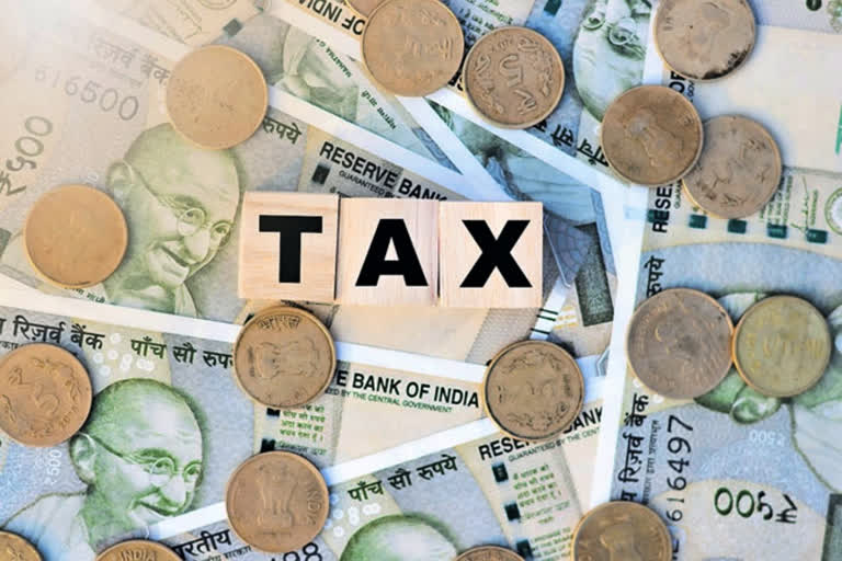 How to get tax exemption through investment  Economical year complete  Economical year 2023  ಆರ್ಥಿಕ ವರ್ಷ ಮುಕ್ತಾಯಕ್ಕೆ ಸನಿಹ  ಹೂಡಿಕೆಯ ಮೂಲಕ ತೆರಿಗೆ ವಿನಾಯಿತಿ  ಆರ್ಥಿಕ ವರ್ಷ ಮುಕ್ತಾಯಕ್ಕೆ ಸಮೀಪ  ಗಳಿಸಿದ ಆದಾಯಕ್ಕೆ ಎಷ್ಟು ತೆರಿಗೆ  ಯೋಜನೆಗಳ ಆಯ್ಕೆಯಲ್ಲಿ ಕೆಲವು ತಪ್ಪು  ಹೂಡಿಕೆ ಮಾಡುವಾಗ ತೆಗೆದುಕೊಳ್ಳಬೇಕಾದ ಮುನ್ನೆಚ್ಚರಿಕೆ  ವಿಮಾ ಪಾಲಿಸಿಗಳ ಬಗ್ಗೆ ಎಚ್ಚರಿಕೆ