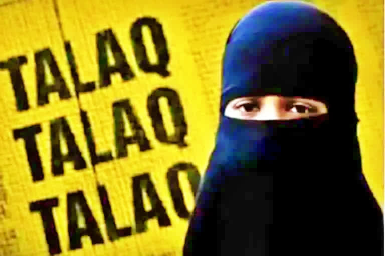 Man gives triple talaq to wife demands dowry after 5 years of marriage; police probing