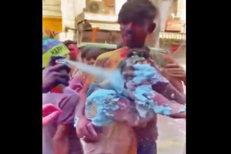 Japanese woman gets assaulted on Holi on streets of Delhi, video creates outrage