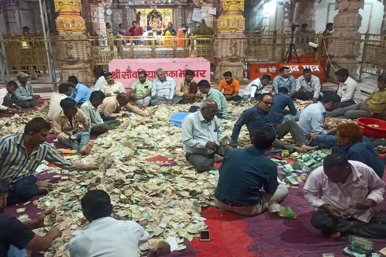 More than Rs 10 crore count in donation of Sanwariya Seth Temple