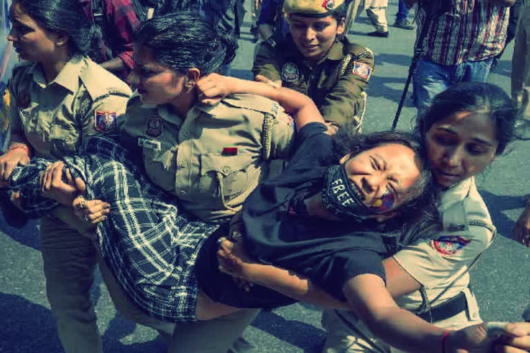 Tibetans protest in Delhi
