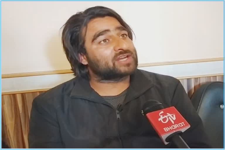 Kashmiri Vlogger Aqib Malik