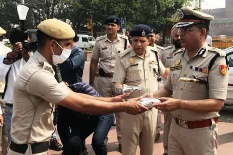 Handicapped arrested for cheating policemen