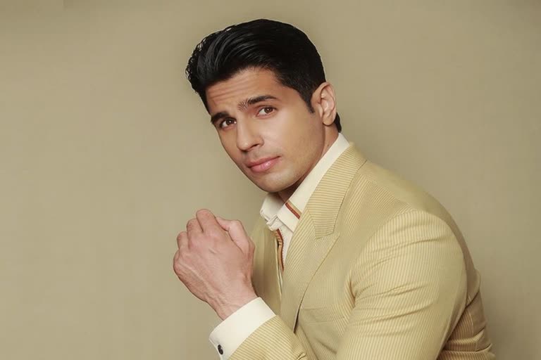 Sidharth Malhotra Reacts to Naatu Naatu