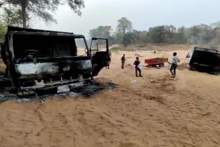 Naxals torch vehicles engaged in sand mining in Chhattisgarh's Bijapur