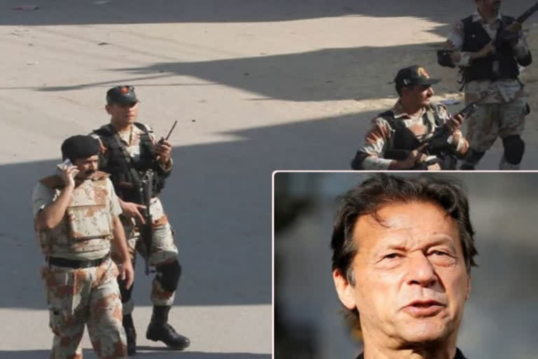 PAKISTAN POLITICAL CRISIS A CONTINGENT OF PAK PUNJAB RANGERS ARRIVED TO HELP THE POLICE TEAM TO CATCH IMRAN KHAN