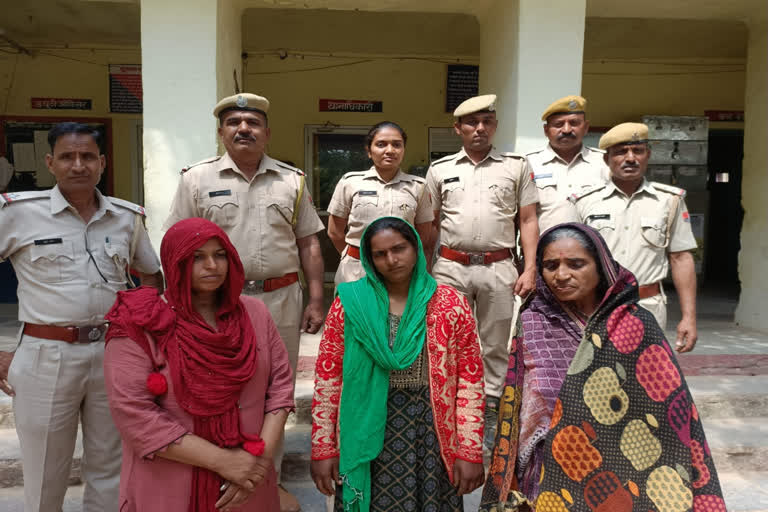 3 women with illegal opium arrested in Chittorgarh